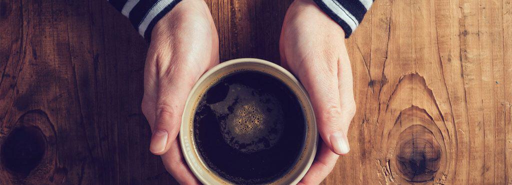 למדו כיצד להחליף שתיית קפה באורח חיים בריא